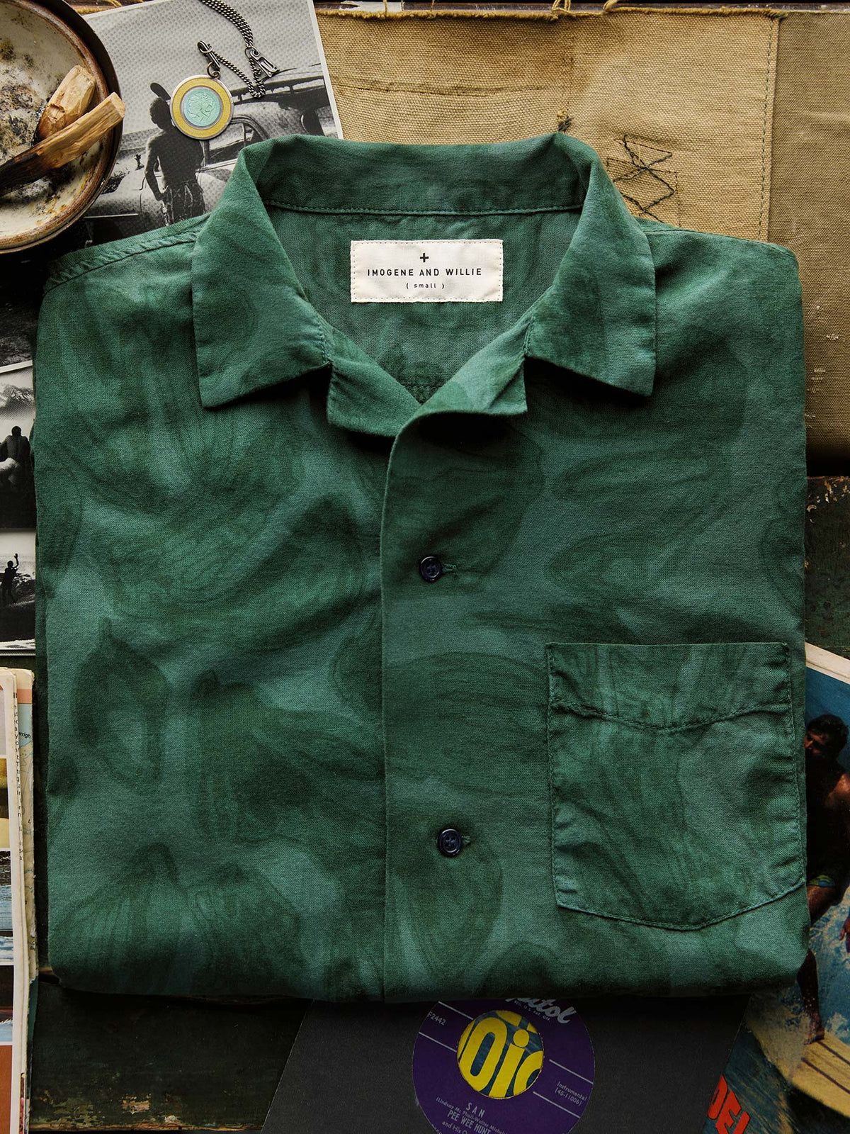 the serra camp shirt in painted botanic