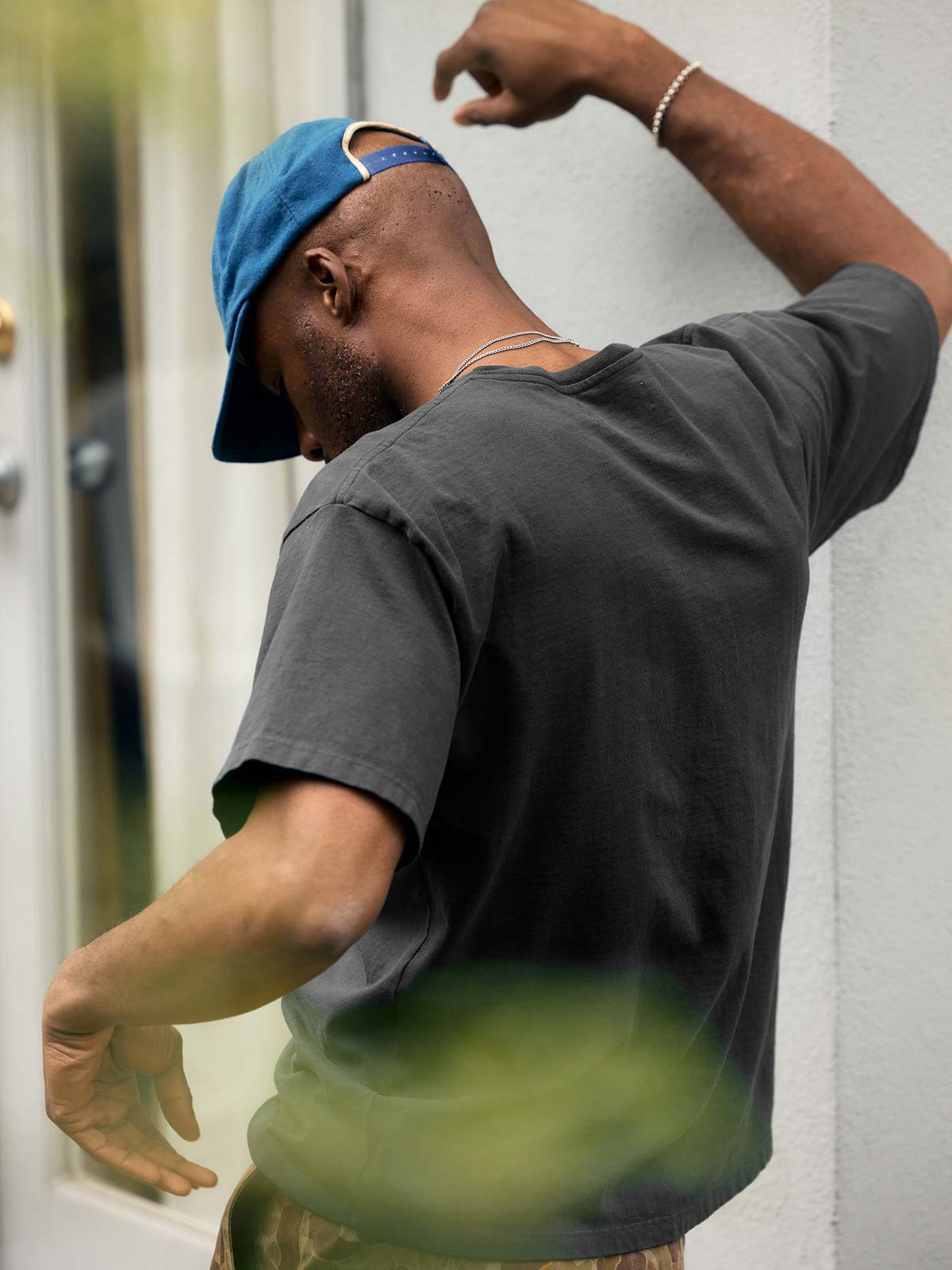 faded black knit box crew