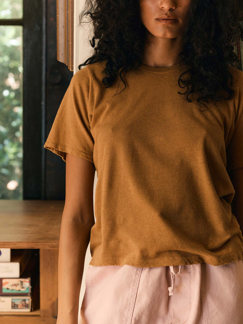 the cotton hemp tee in field brown