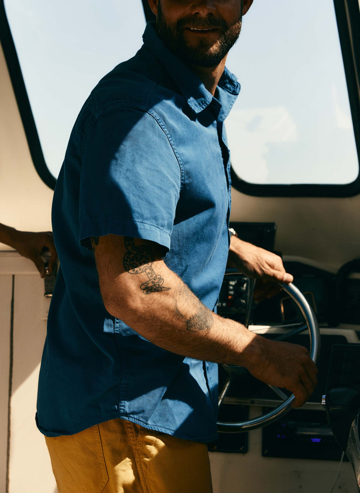 the whisper twill shirt in blue