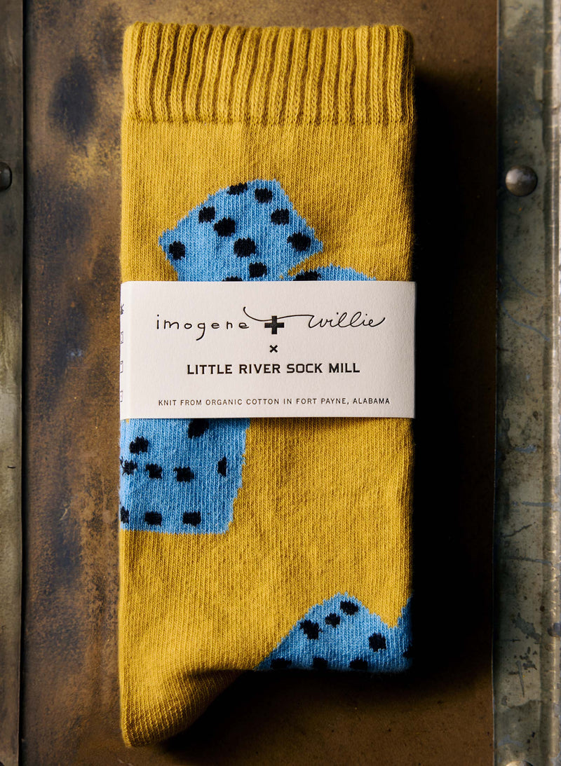 the "tumblin dice" sock in gold - Model