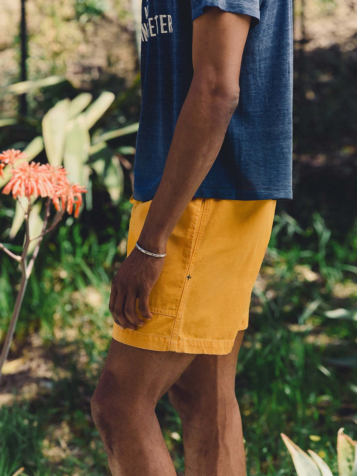 the canvas lounge short in marigold