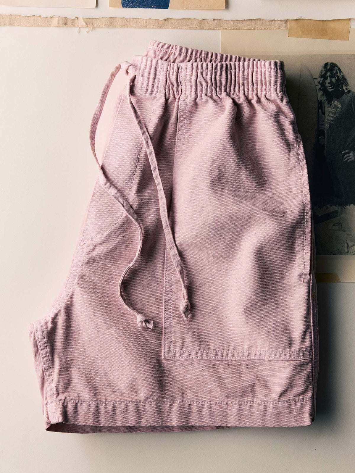the canvas lounge short in pink stone