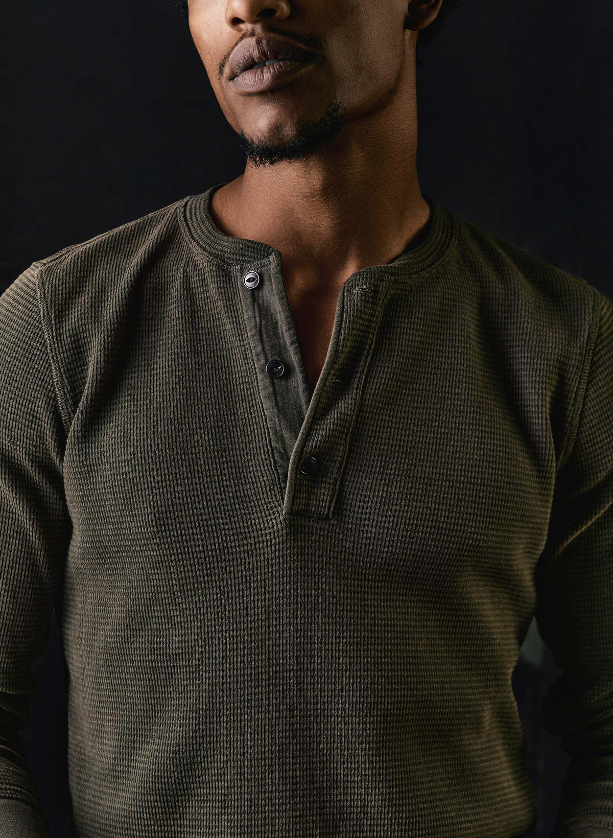 the knit waffle henley in forest