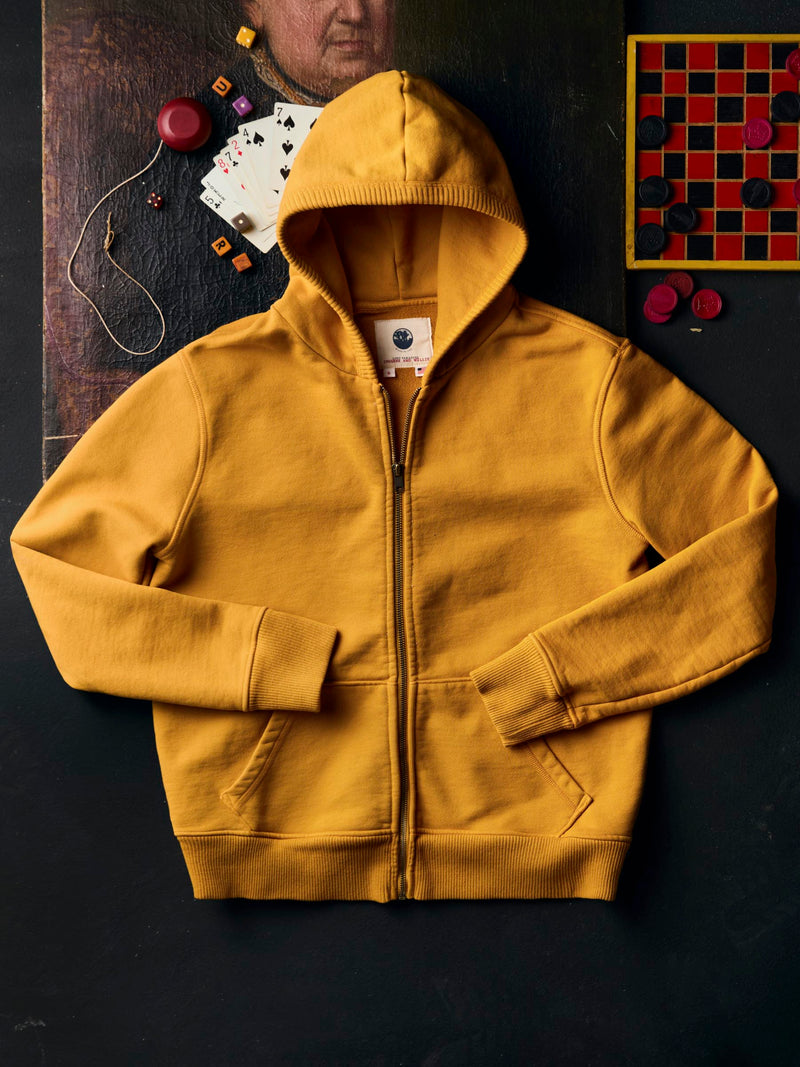 the standard zip sweatshirt in amber