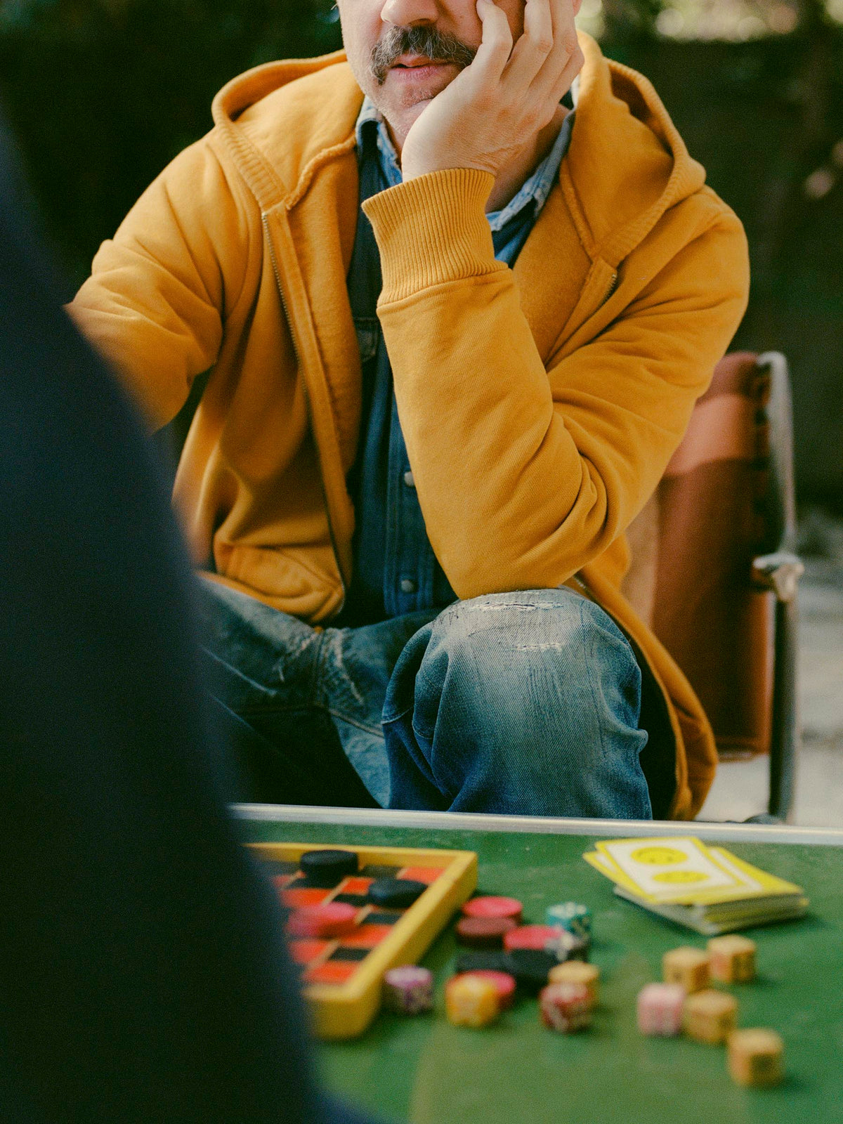 the standard zip sweatshirt in amber