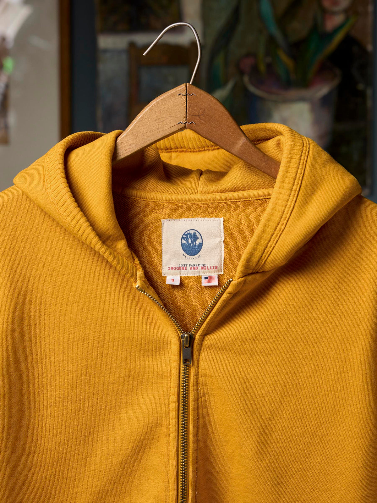 the standard zip sweatshirt in amber
