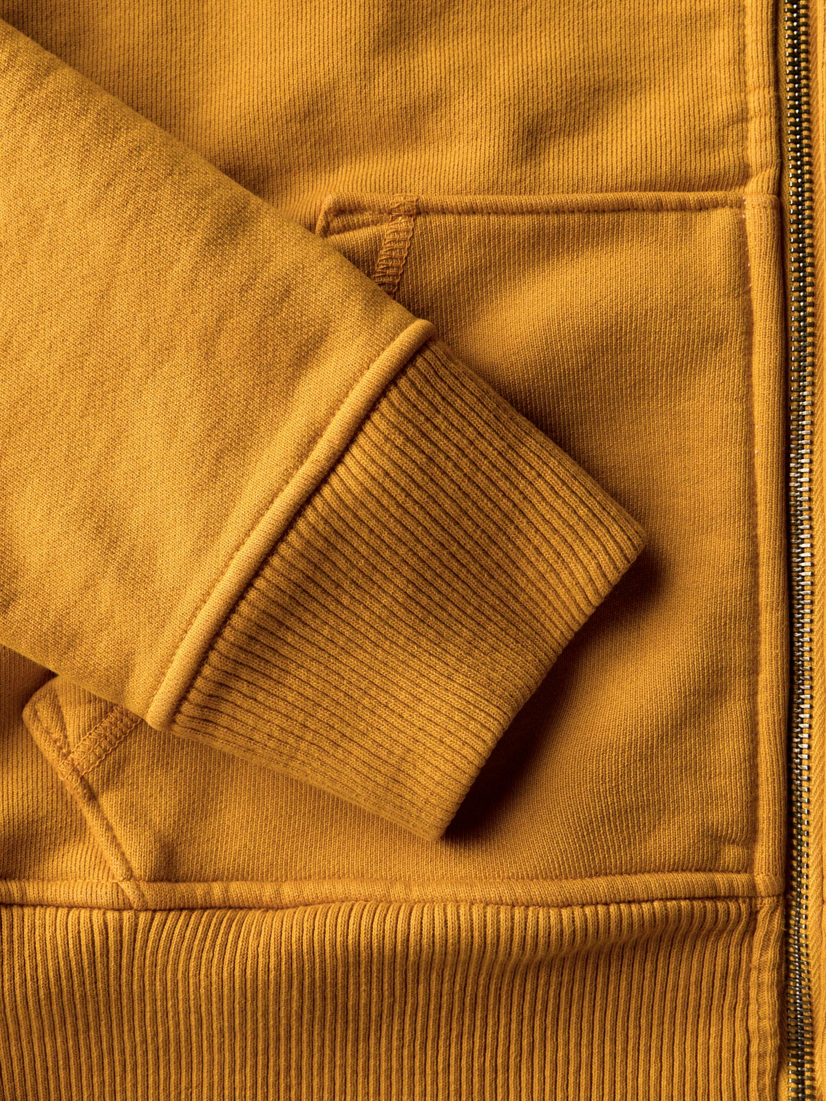 the standard zip sweatshirt in amber