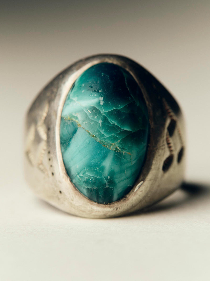 vintage trading post-era turquoise ring - Model