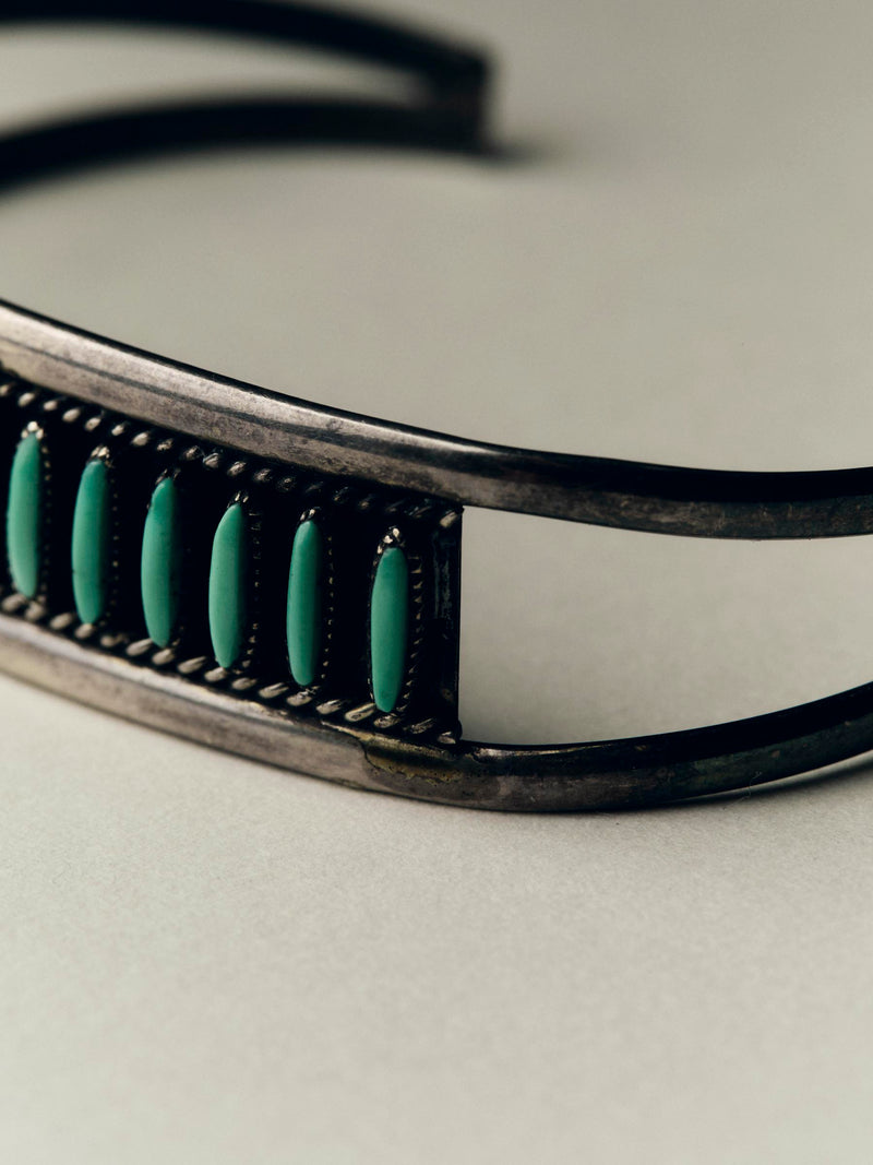 vintage zuni row cuff - Model