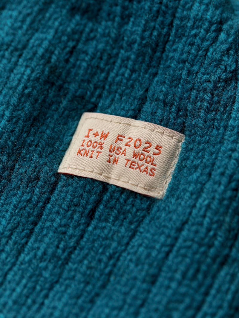 knit wool watch cap in parrish blue - Model