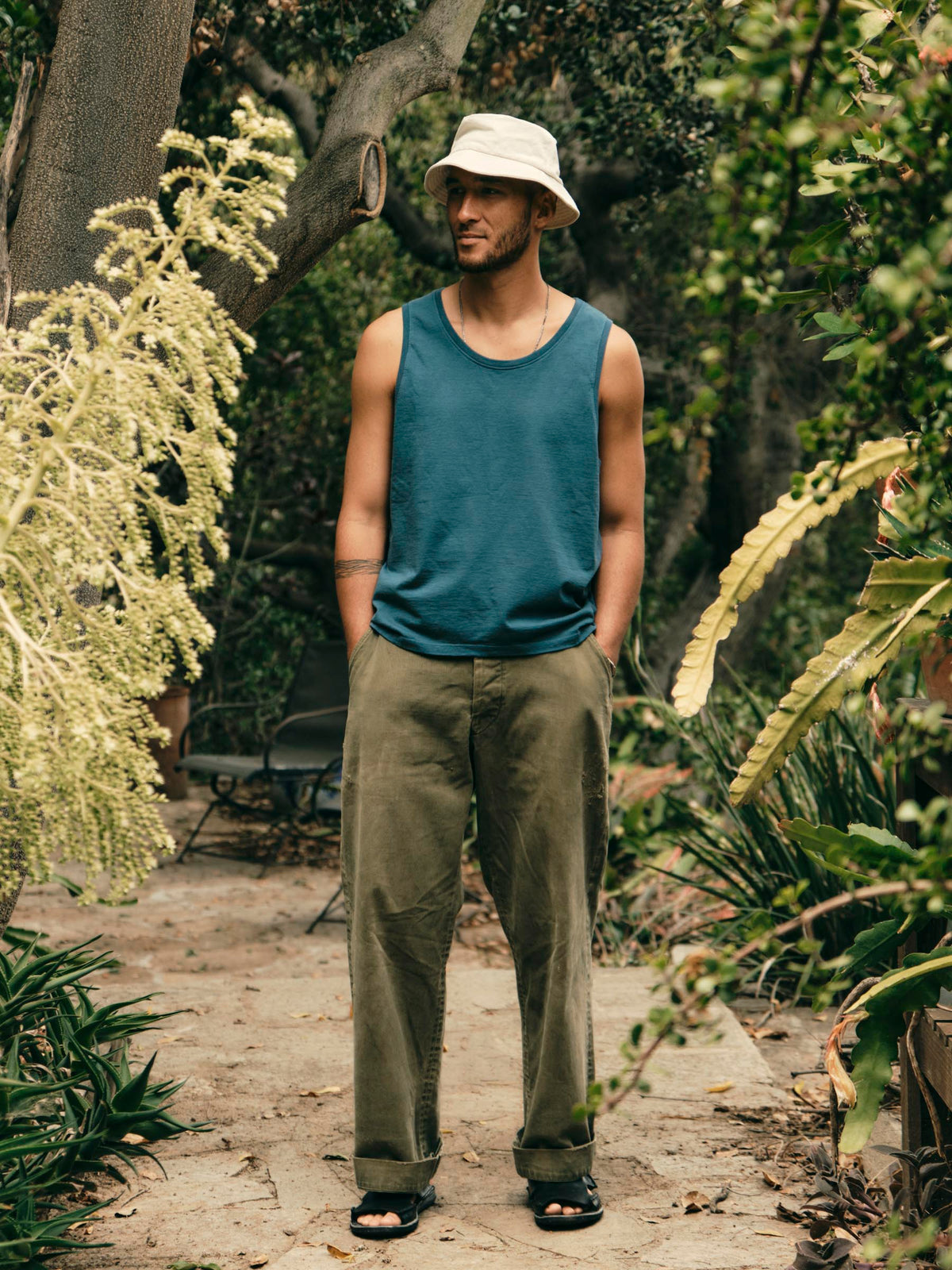 midweight box tank in teal