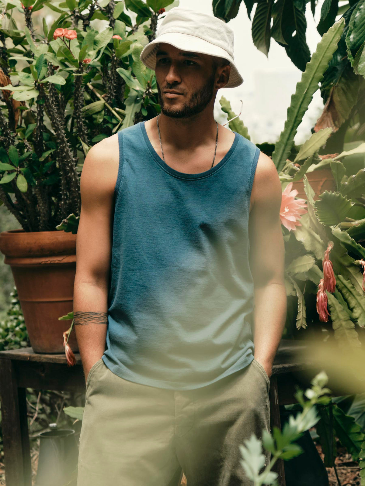 midweight box tank in teal