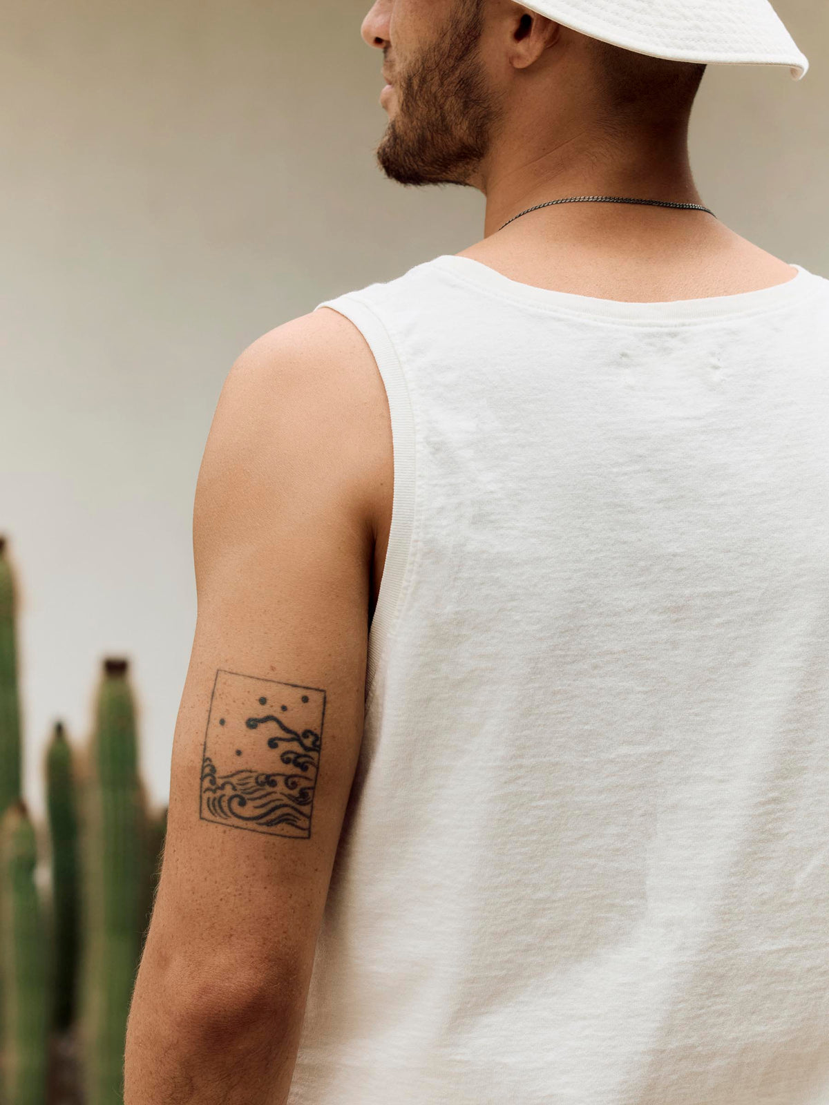 midweight box tank in vintage white