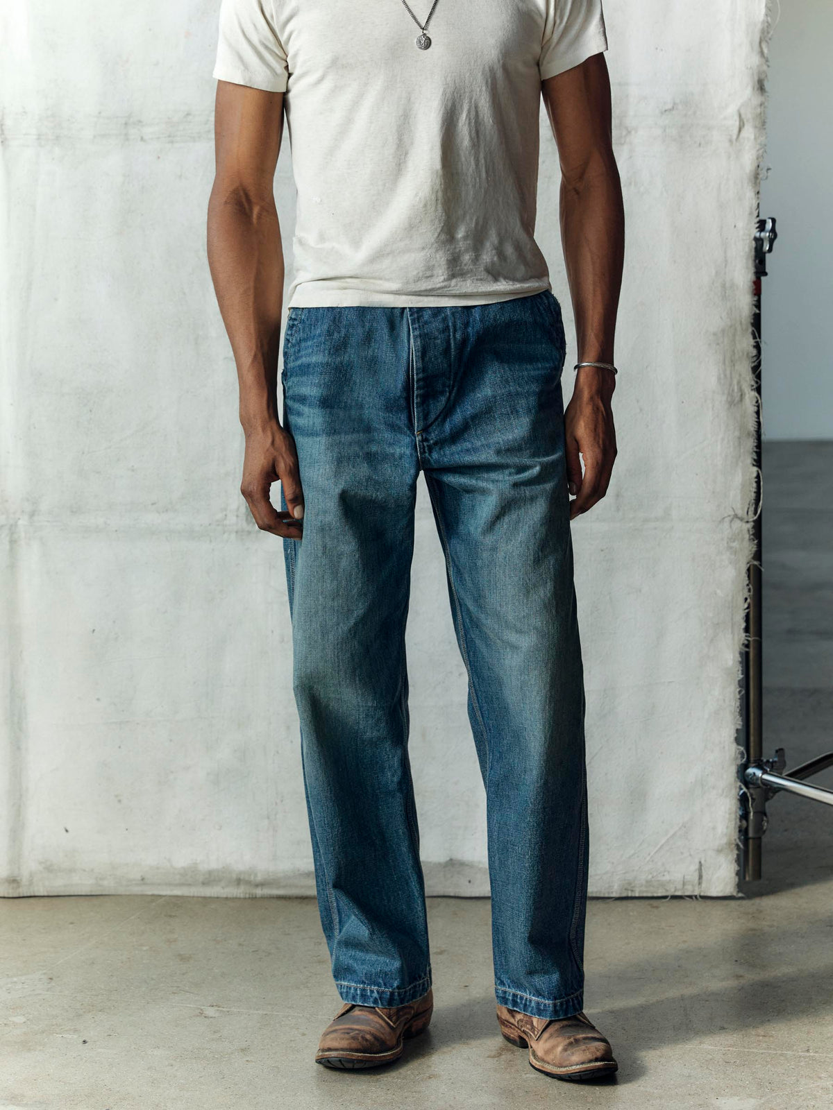 carpenter pant in washed denim