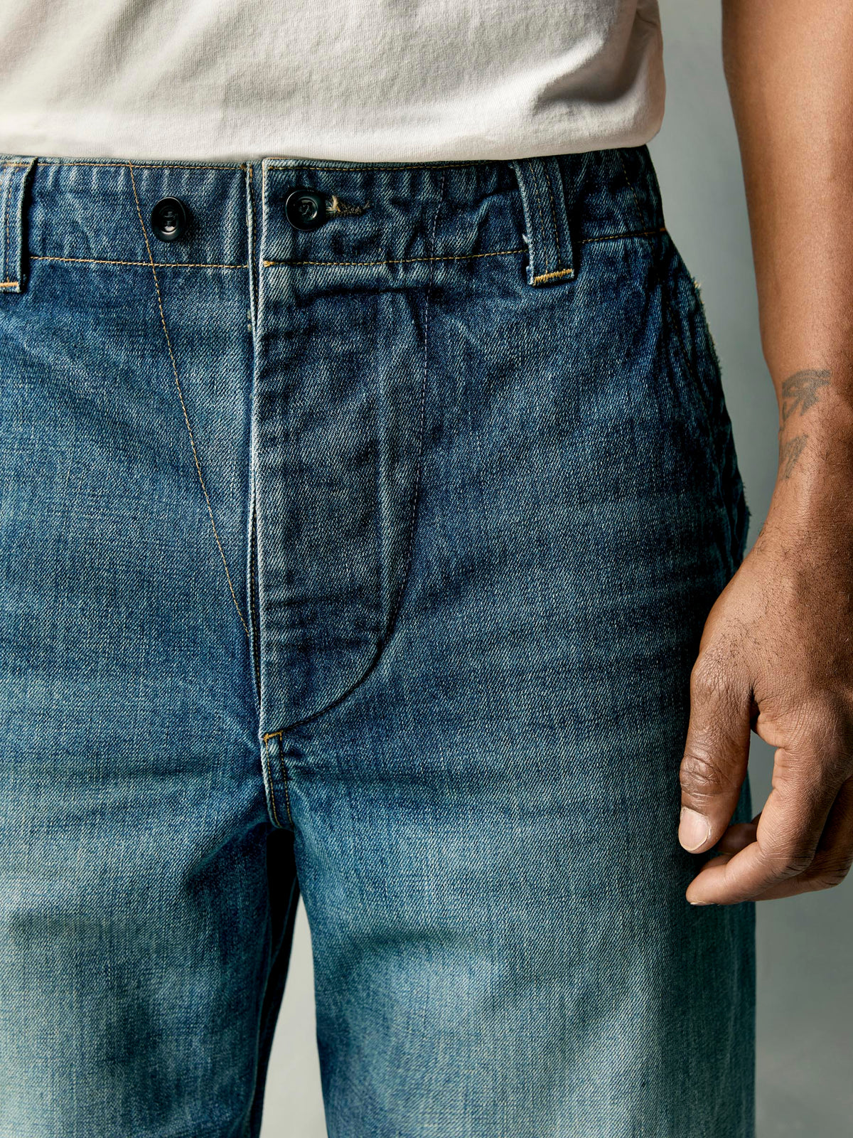 carpenter pant in washed denim