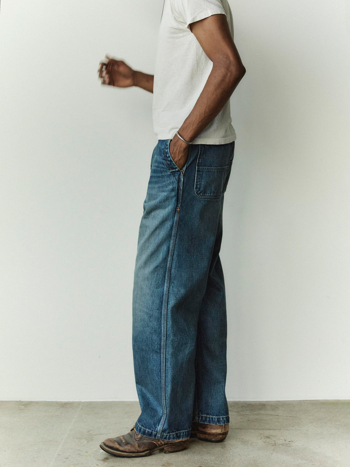 carpenter pant in washed denim