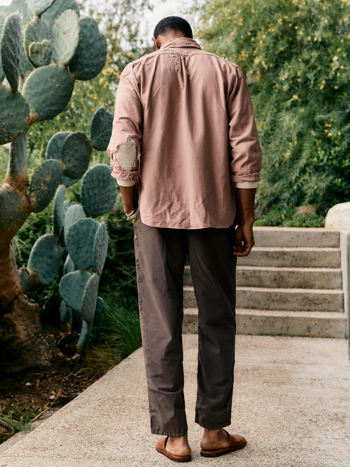 the lounge pant in umber poplin