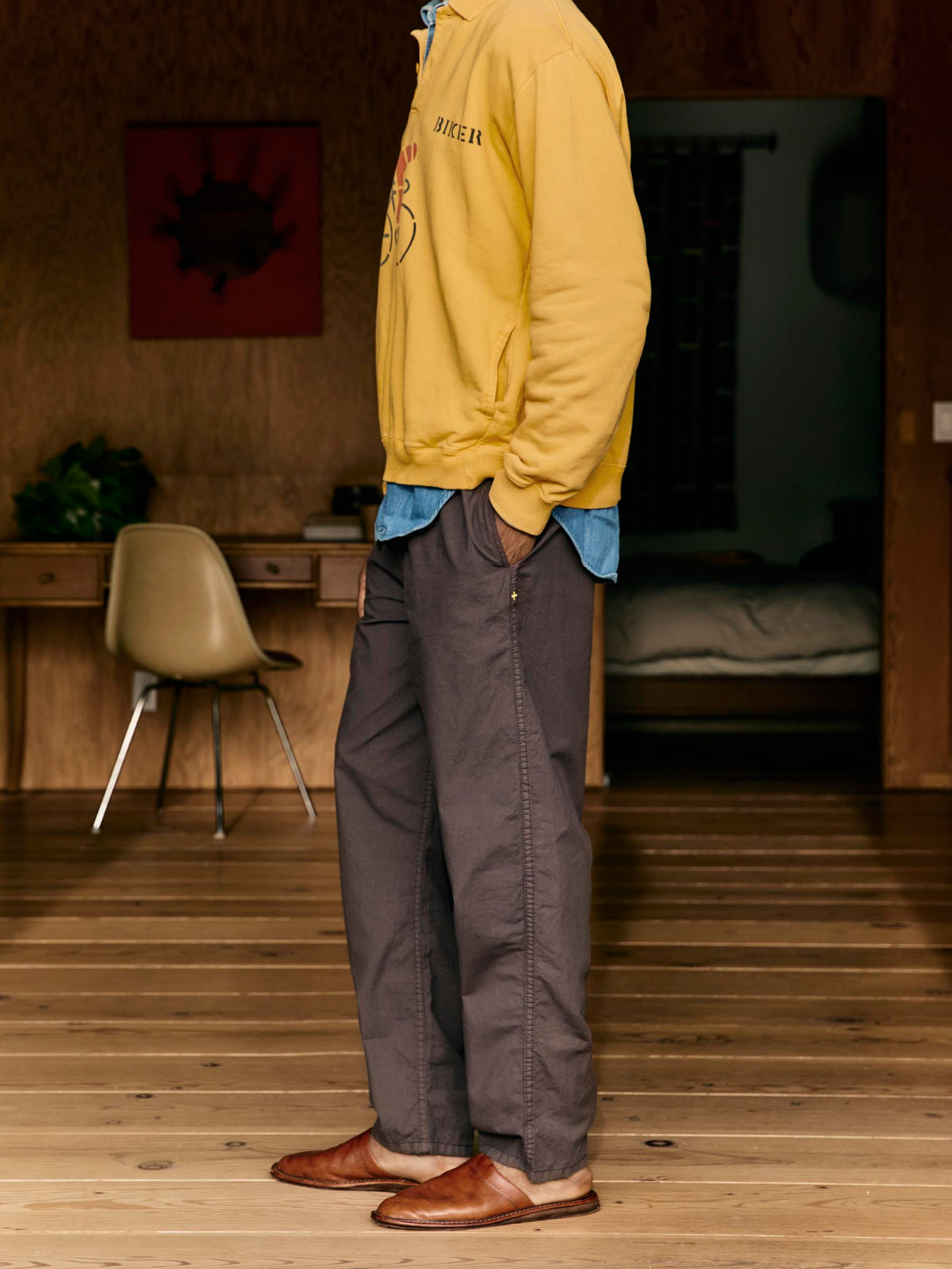 the lounge pant in umber poplin