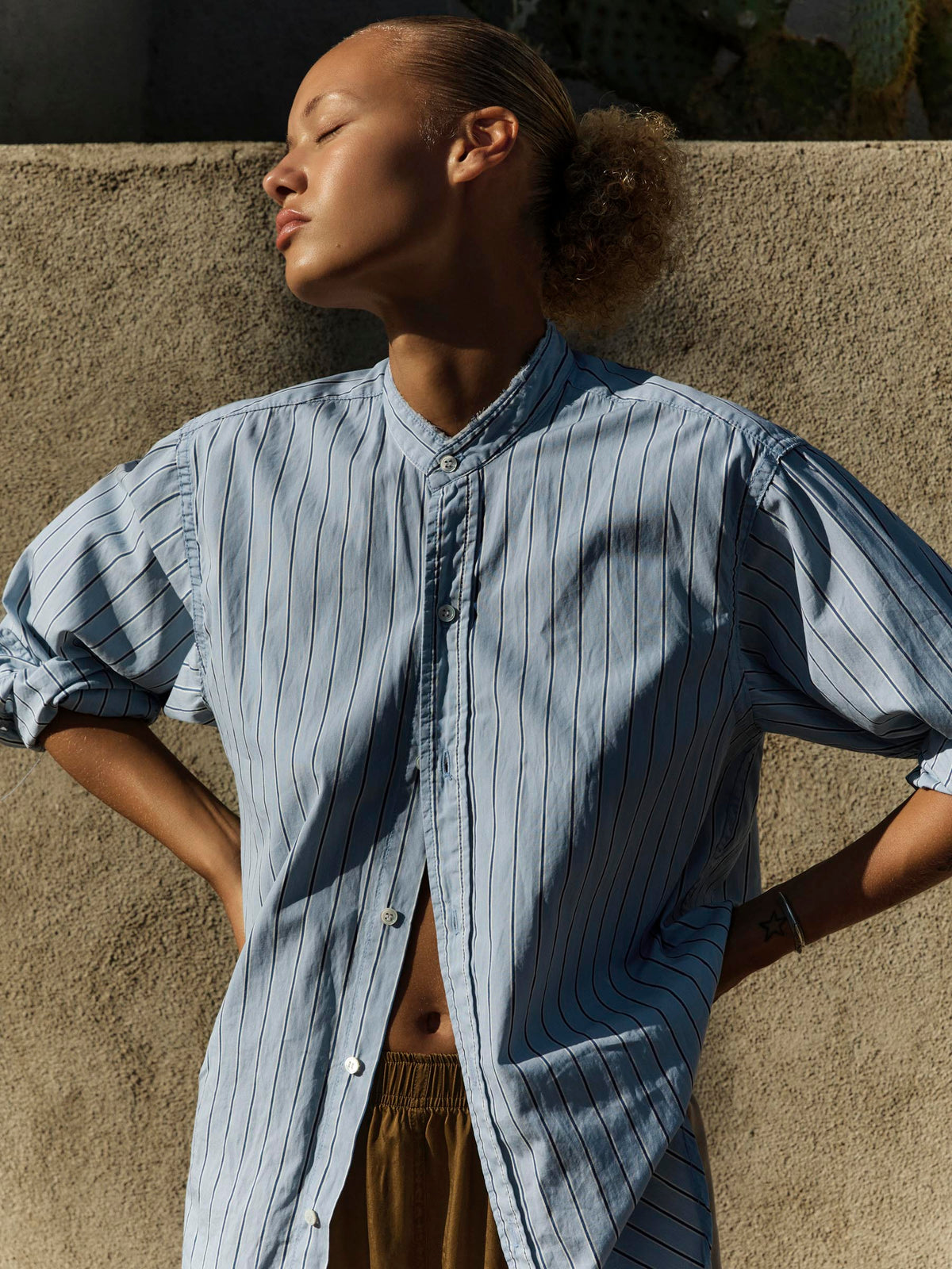 cut collar button down in blue stripe