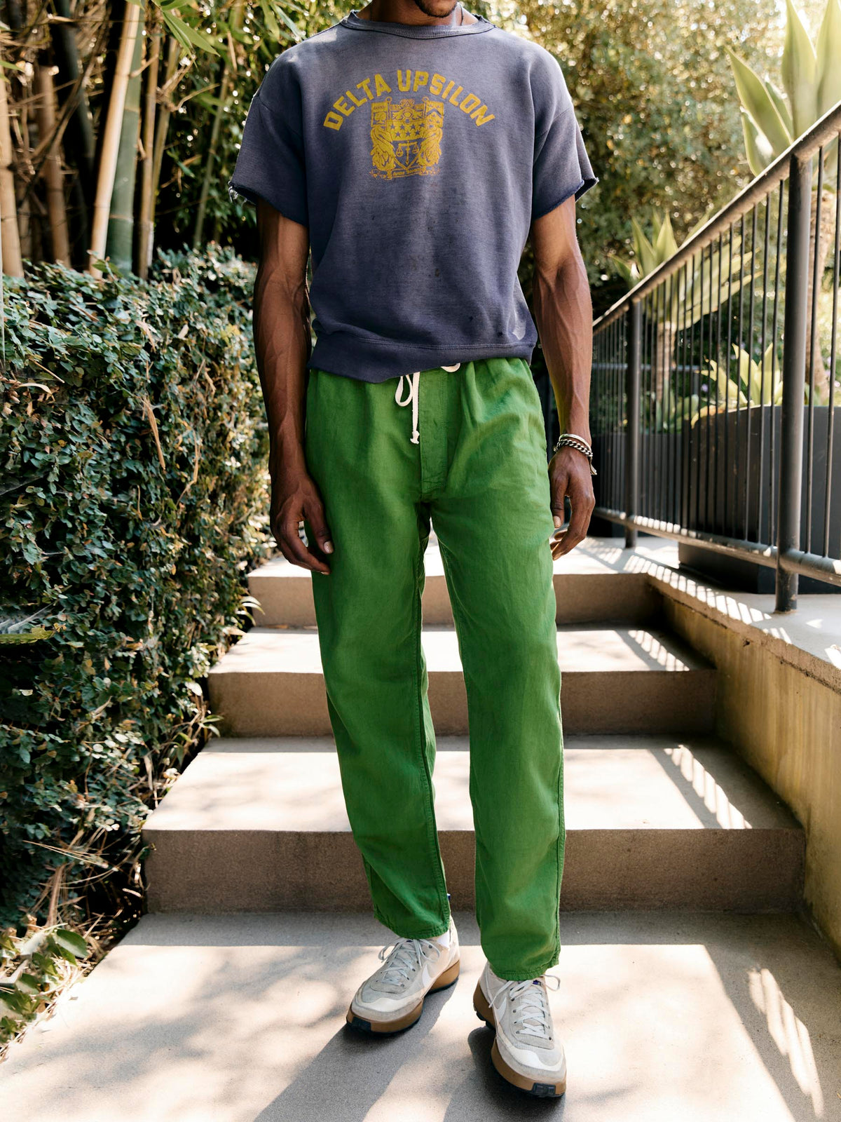 the lounge pant in fern green