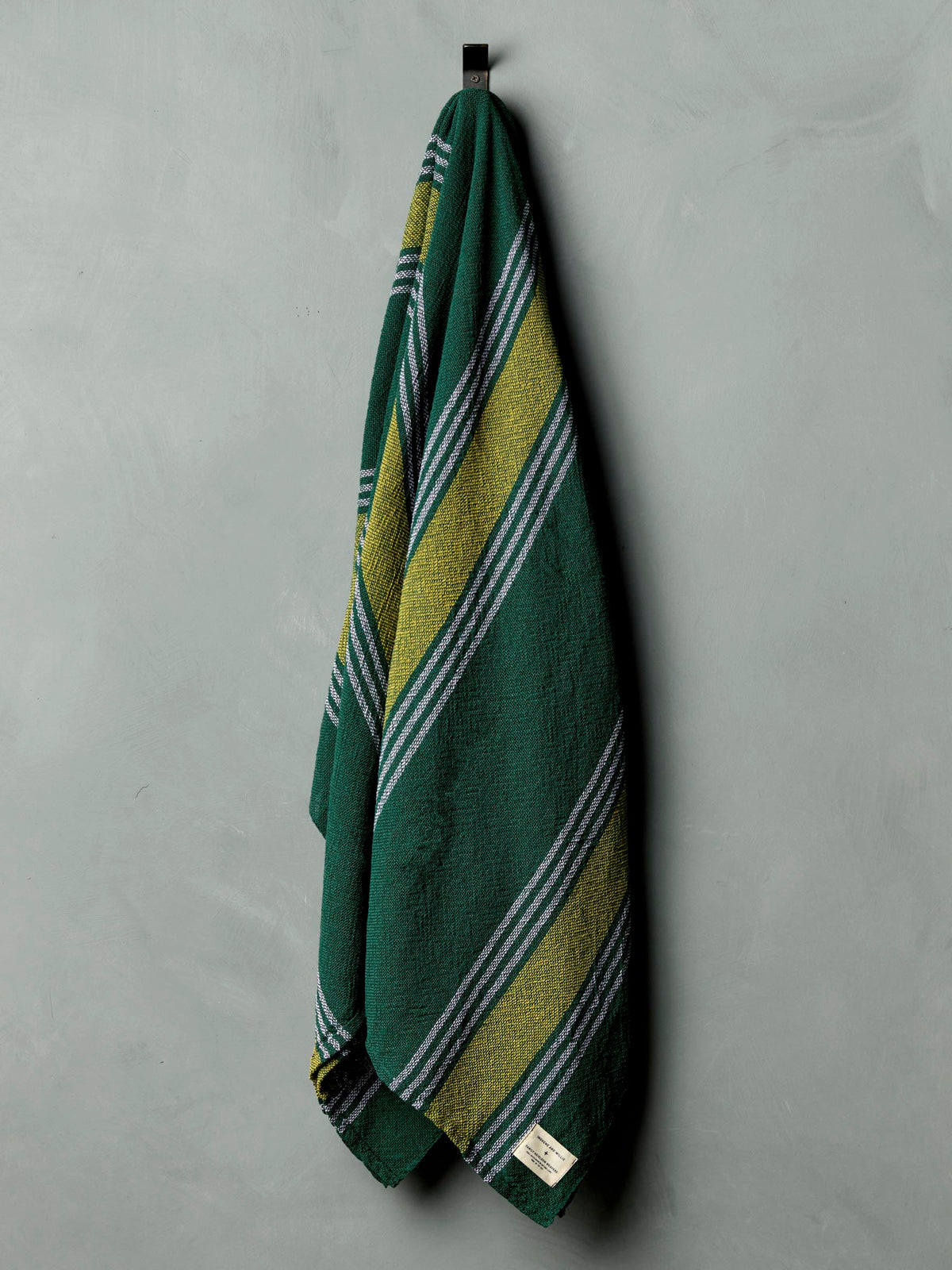 i+w x family heirloom weavers cotton throw in spruce stripe