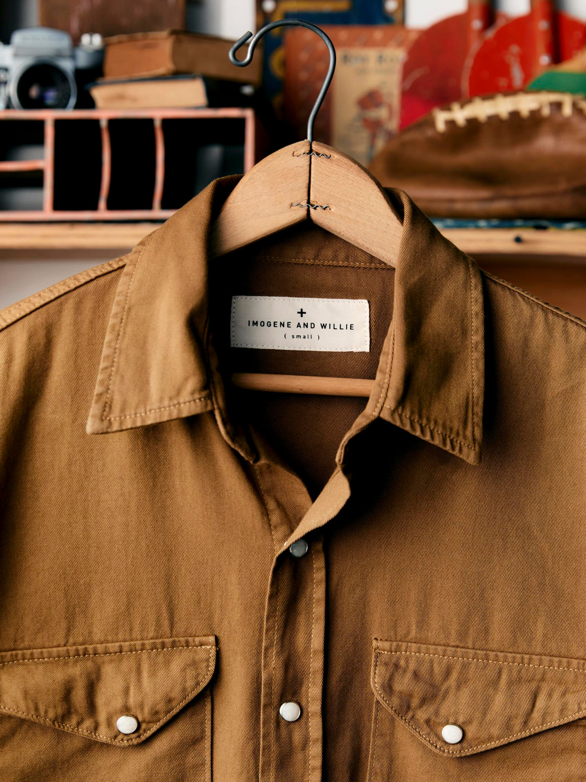 hayes pearl snap in whisper twill