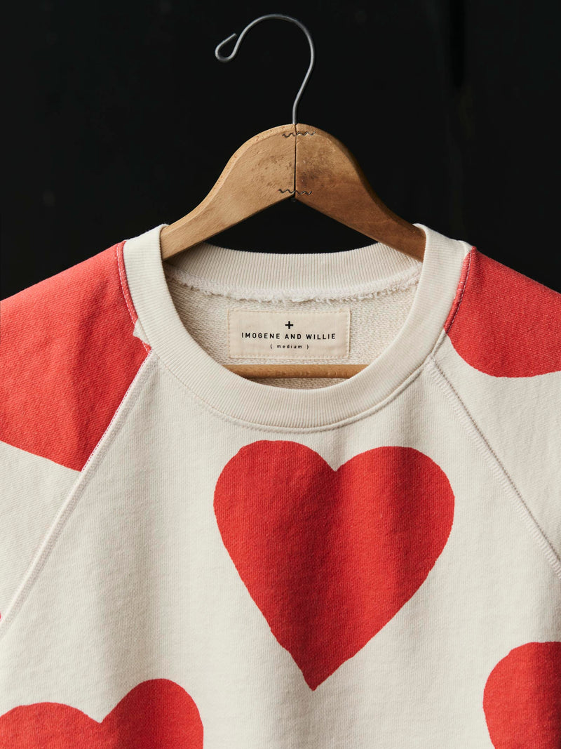 s/s "hearts all over" raglan sweatshirt - Model
