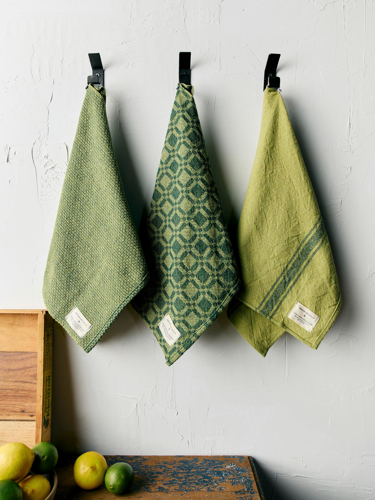 i+w x family heirloom weavers hand towel pack 03