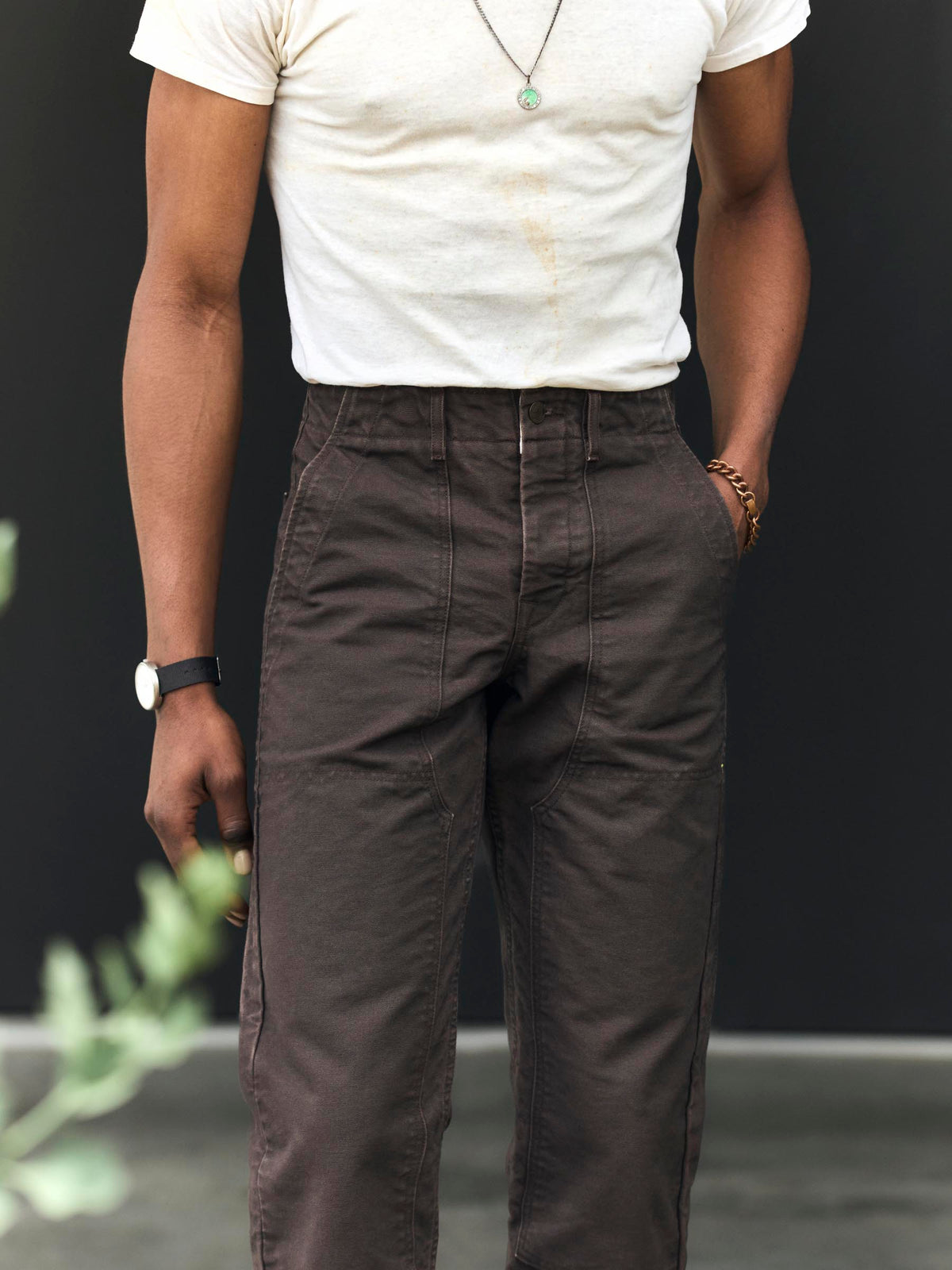 hencye washed canvas workpant in carob