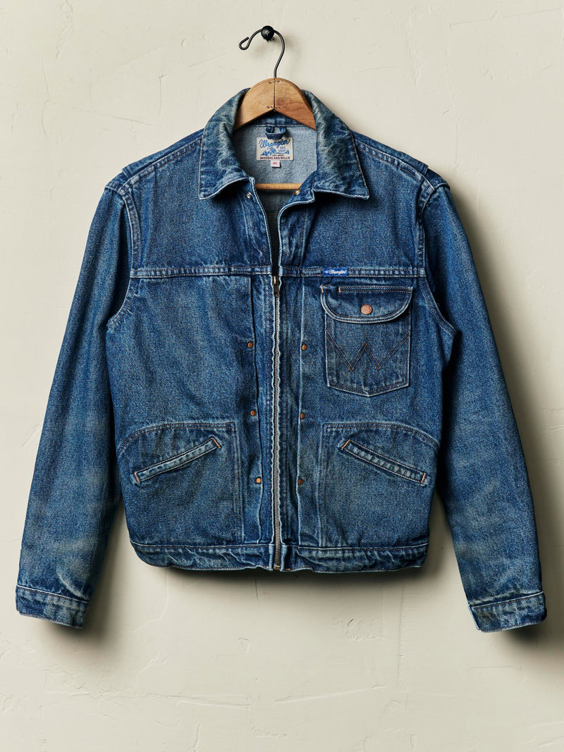 i+w x Wrangler 11MJZ washed denim jacket - Model