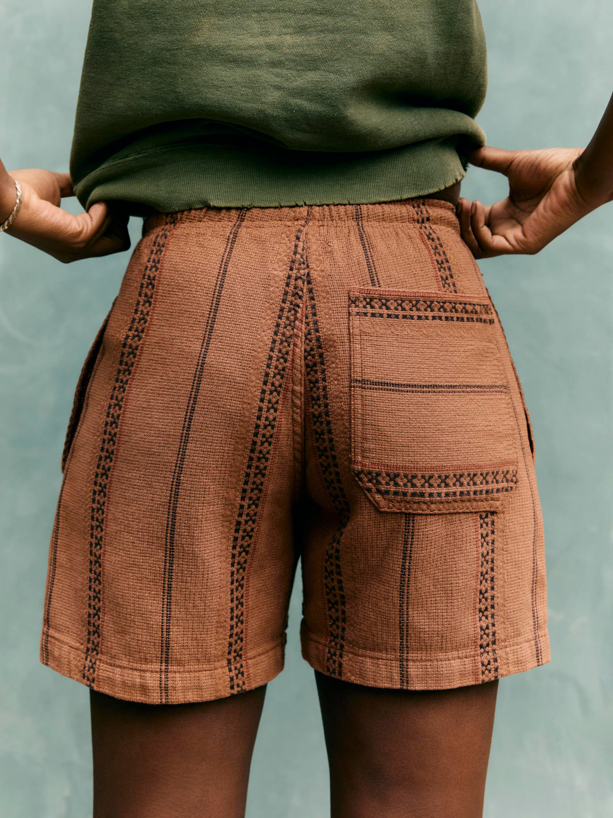 lagos lounge short in brown