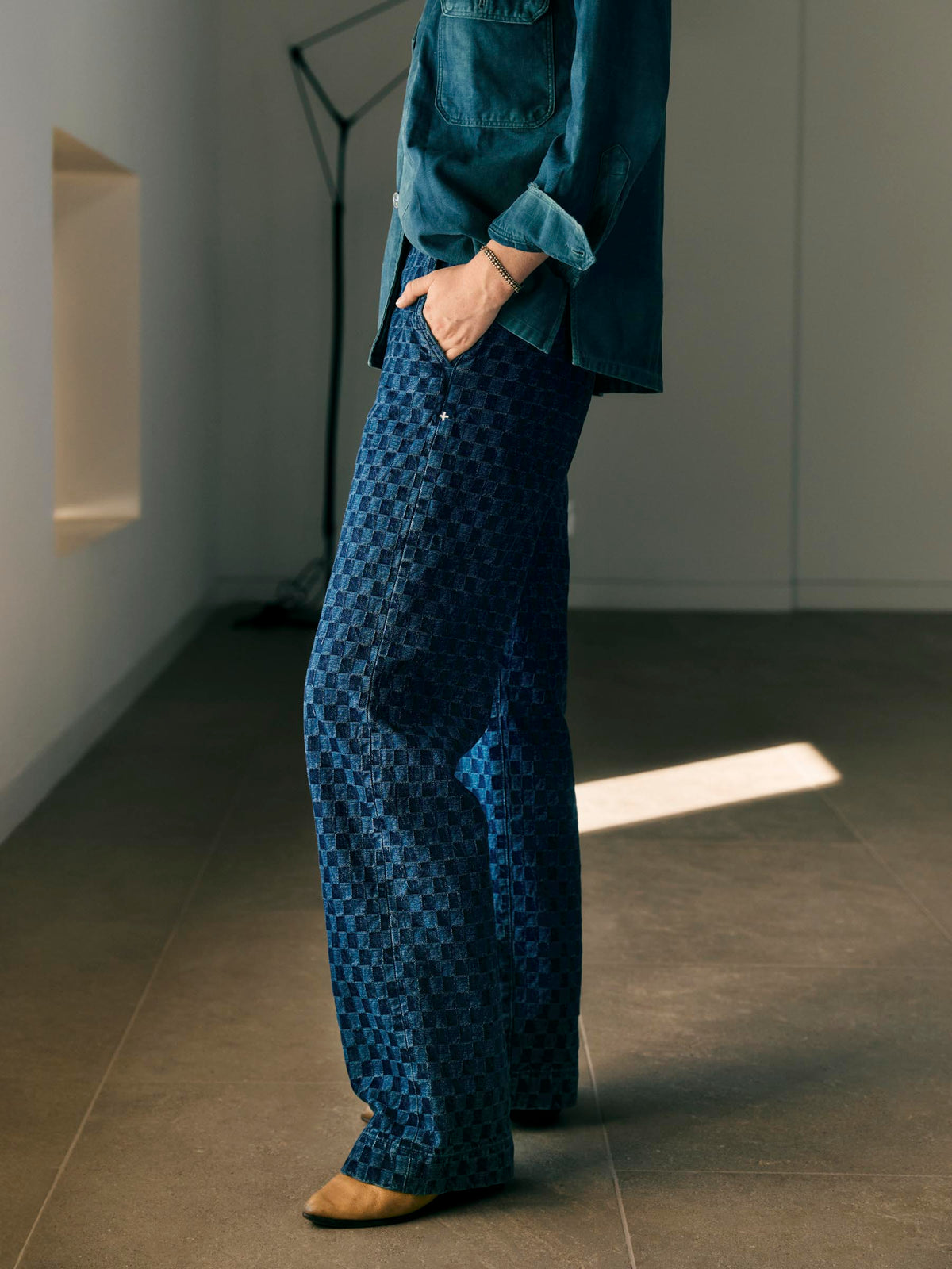 logan washed indigo check