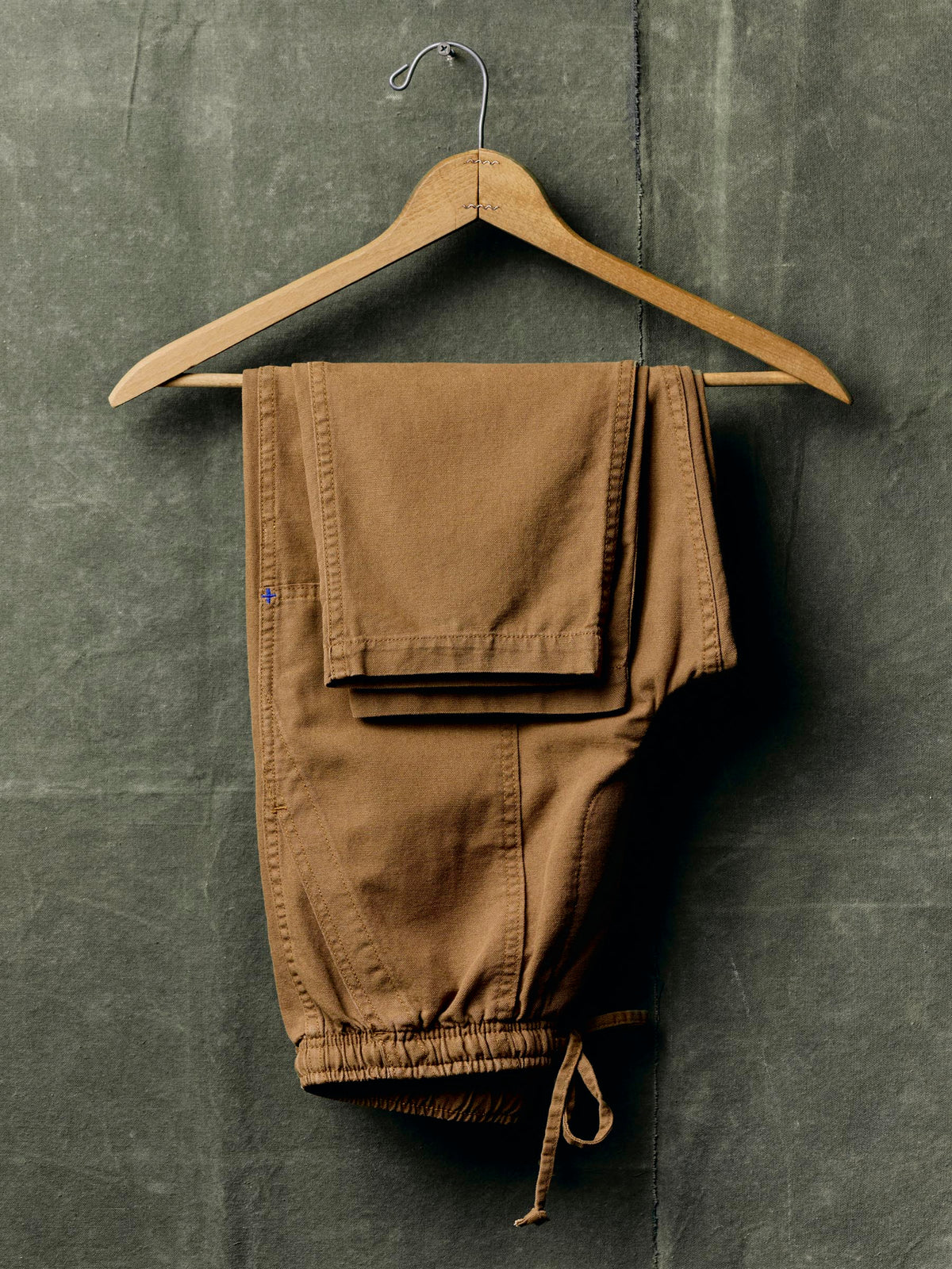ventura chore pant in field tan