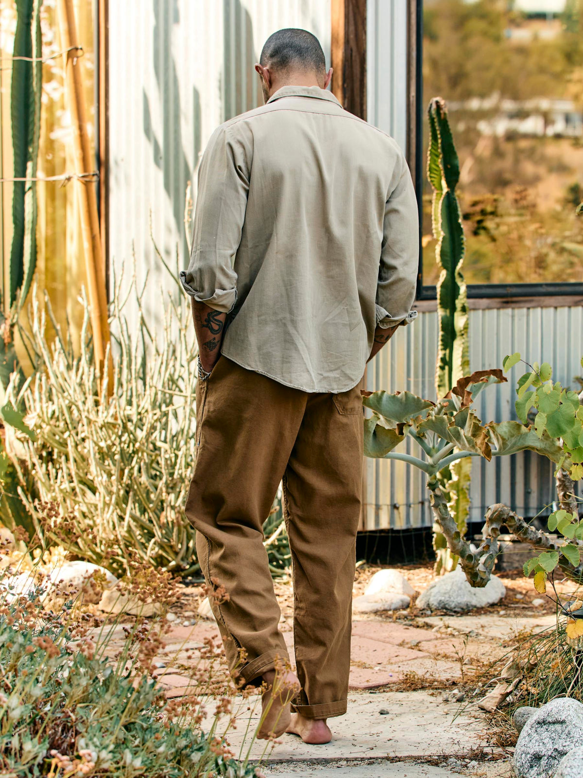 ventura chore pant in field tan