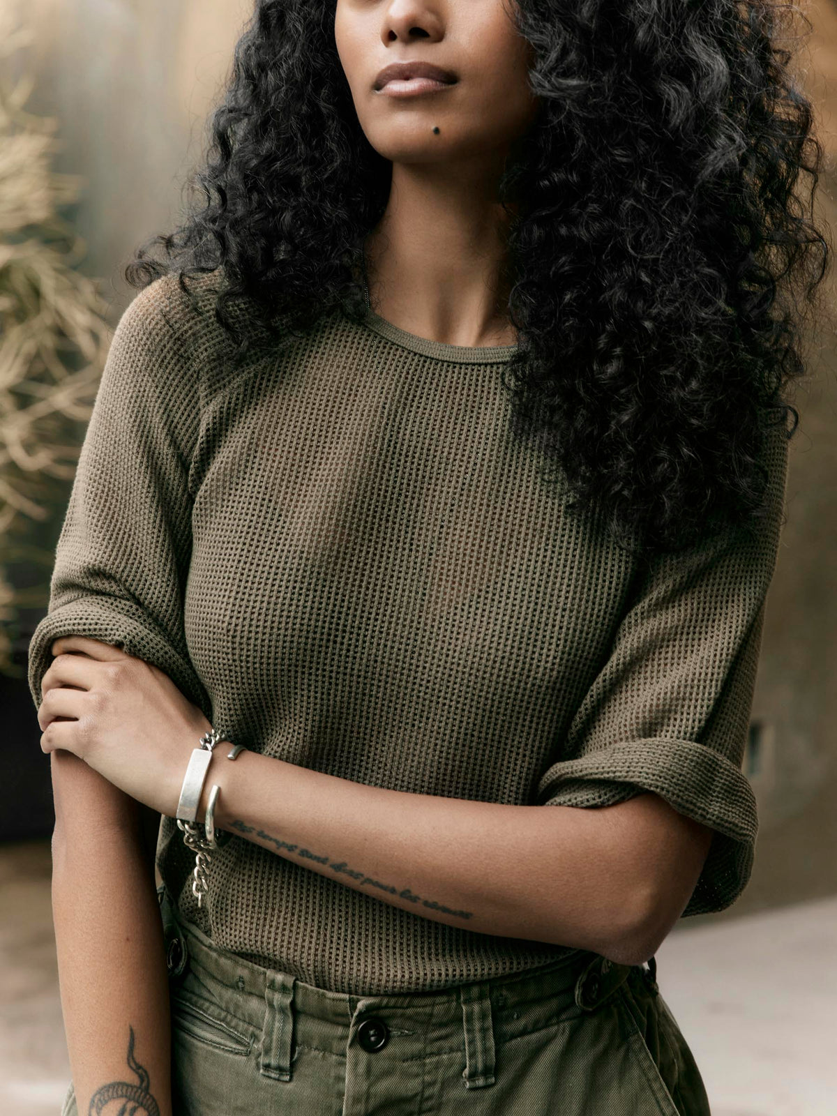 open weave raglan tee in olive