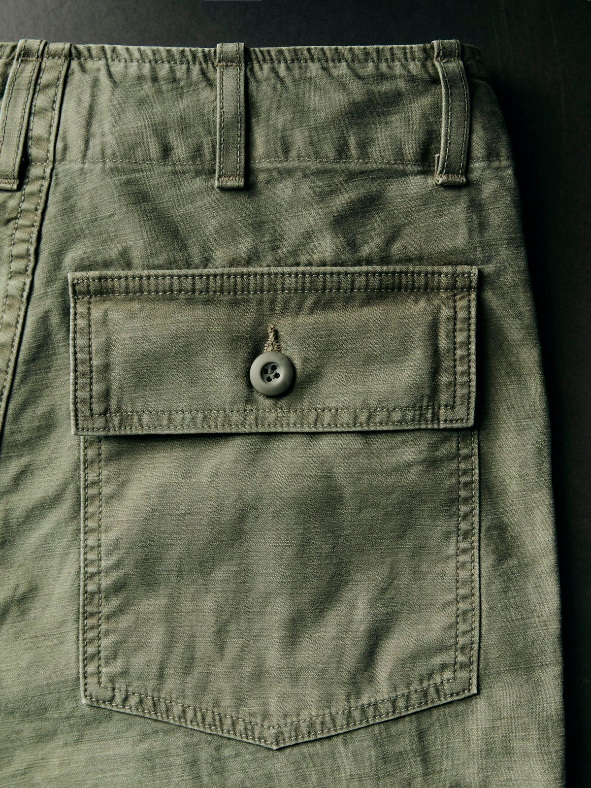 oliver military trouser in olive