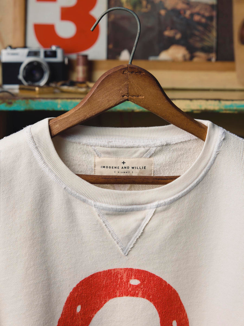 the "horseshoe" penny sweatshirt - Model