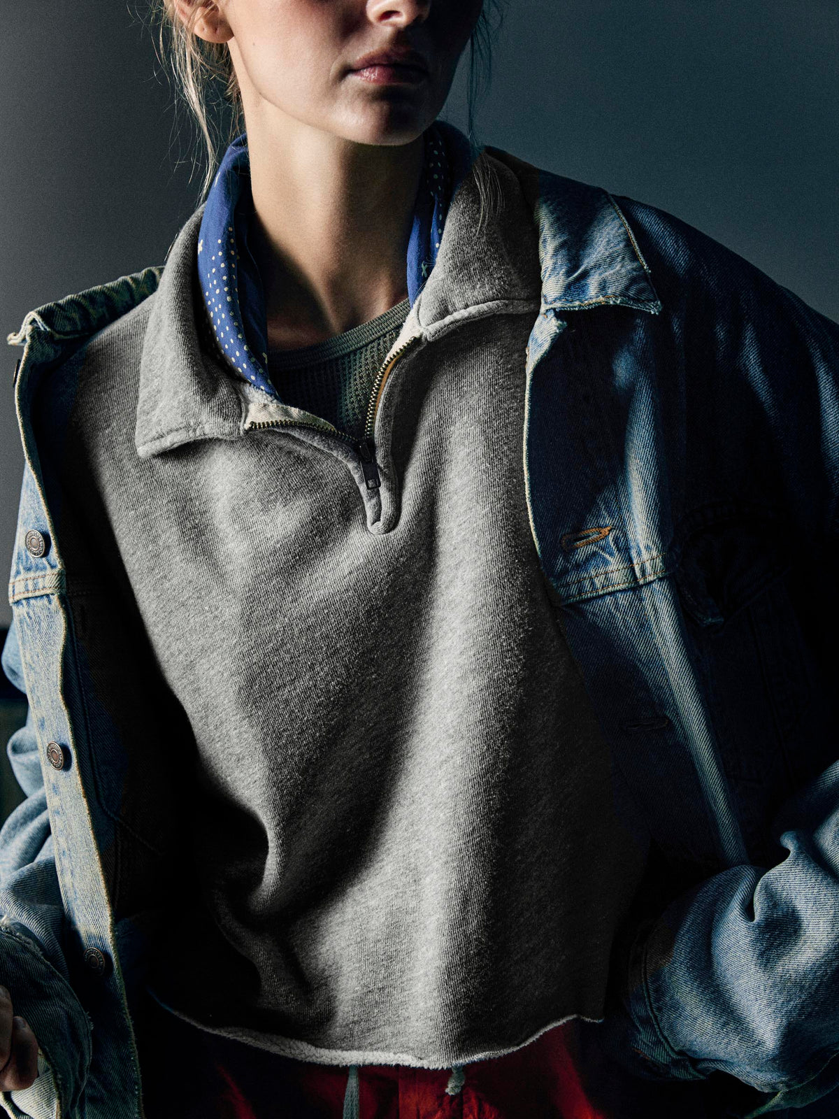 cut sleeve cropped quarter zip