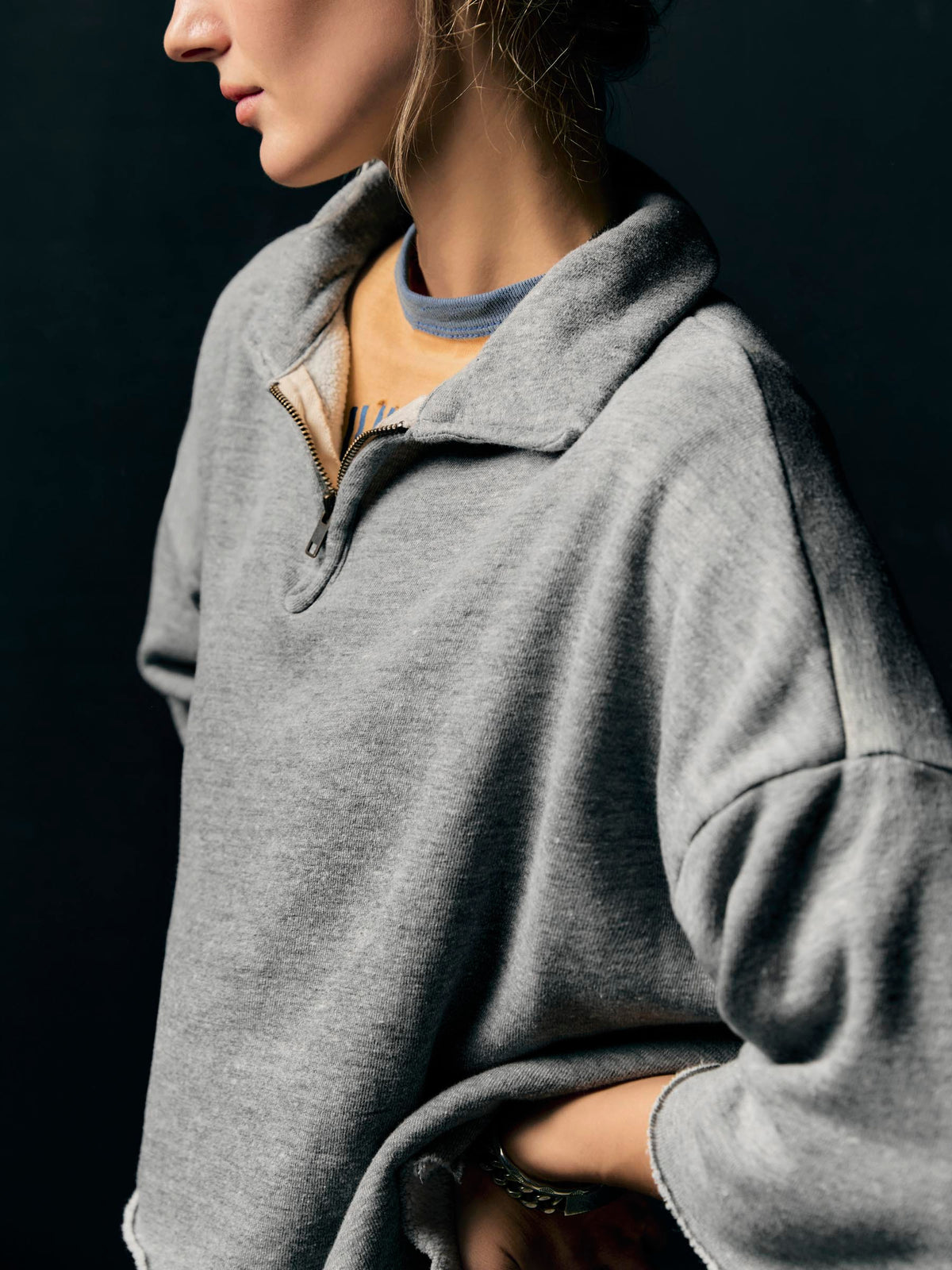 cut sleeve cropped quarter zip