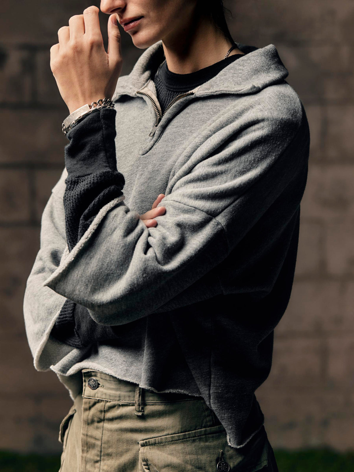 cut sleeve cropped quarter zip