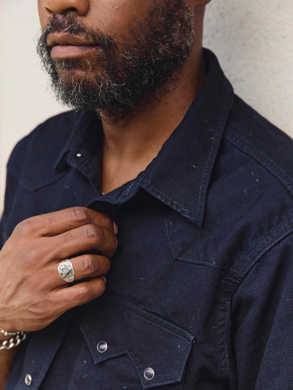 sawtooth pearl snap in reverse black indigo nep