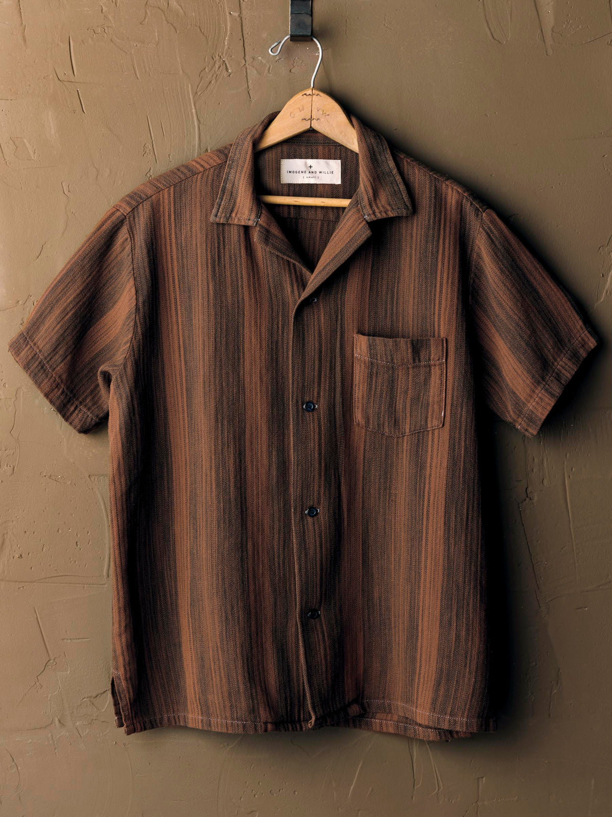 the serra camp shirt in overdyed clay