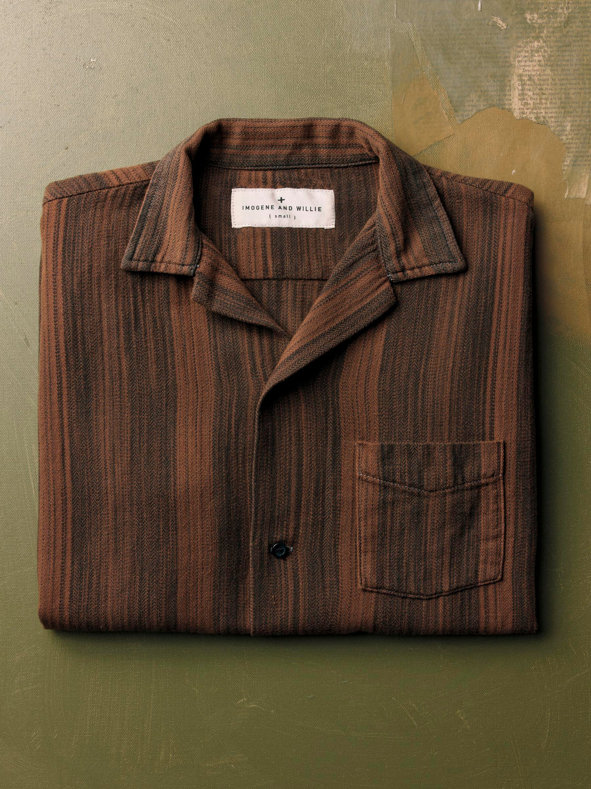 the serra camp shirt in overdyed clay