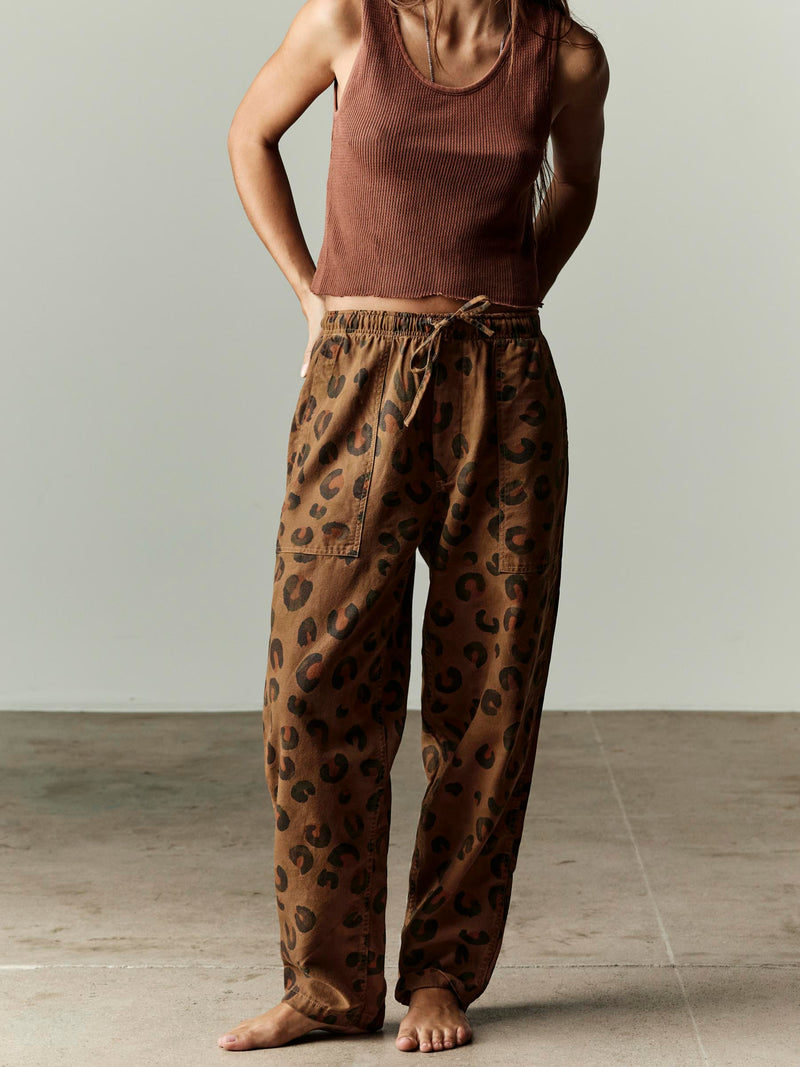 ventura chore pant in brown rosette