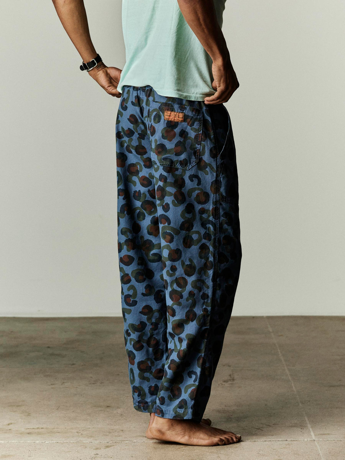 ventura chore pant in blue rosette