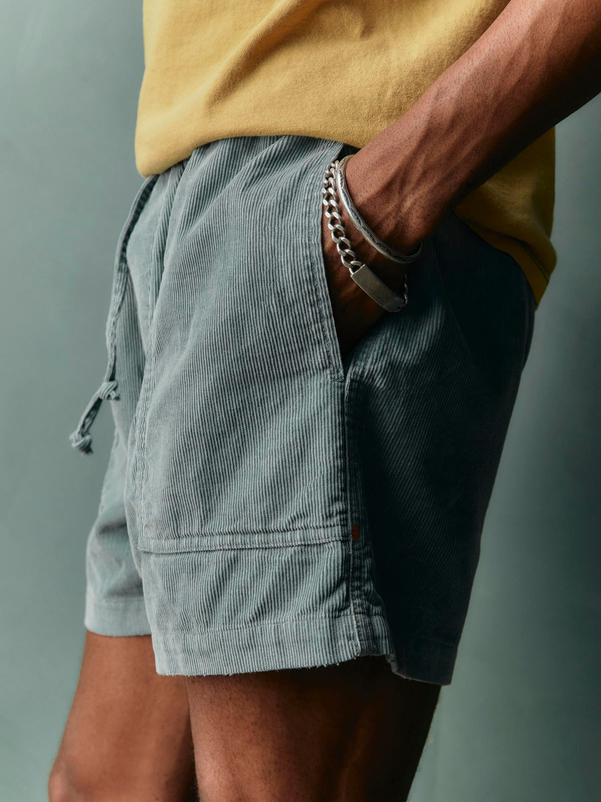 the lounge short in sunfaded blue cord