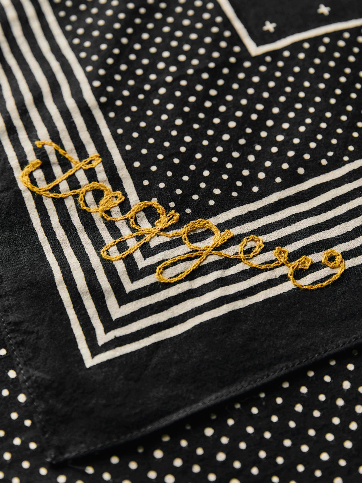 i+w vintage black bandana v2
