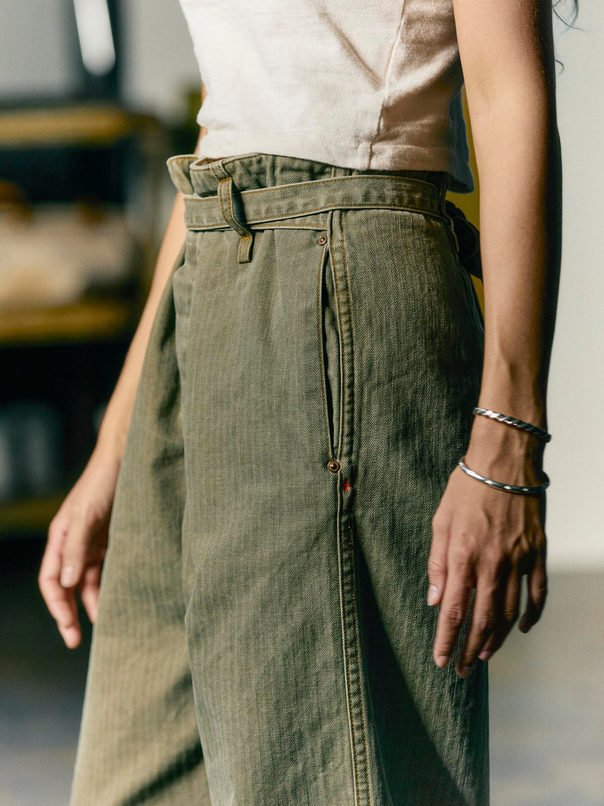 virginia self-tie trouser in herringbone