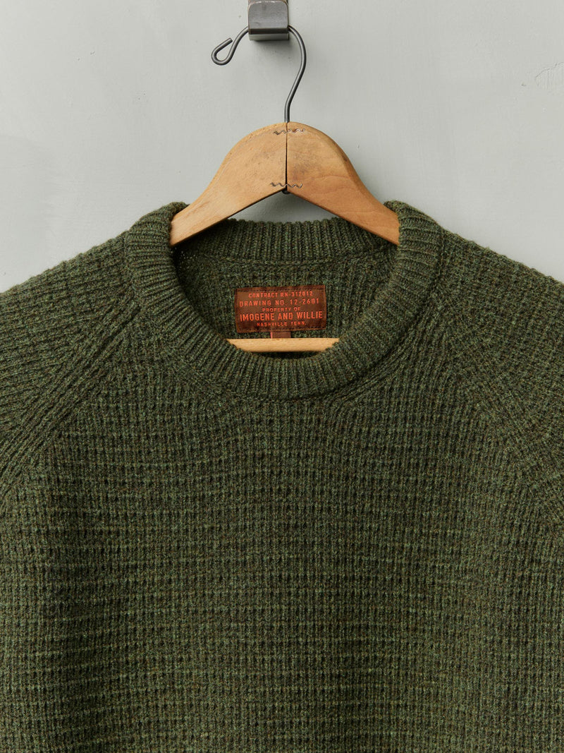 raglan sweater in olive melange - Model